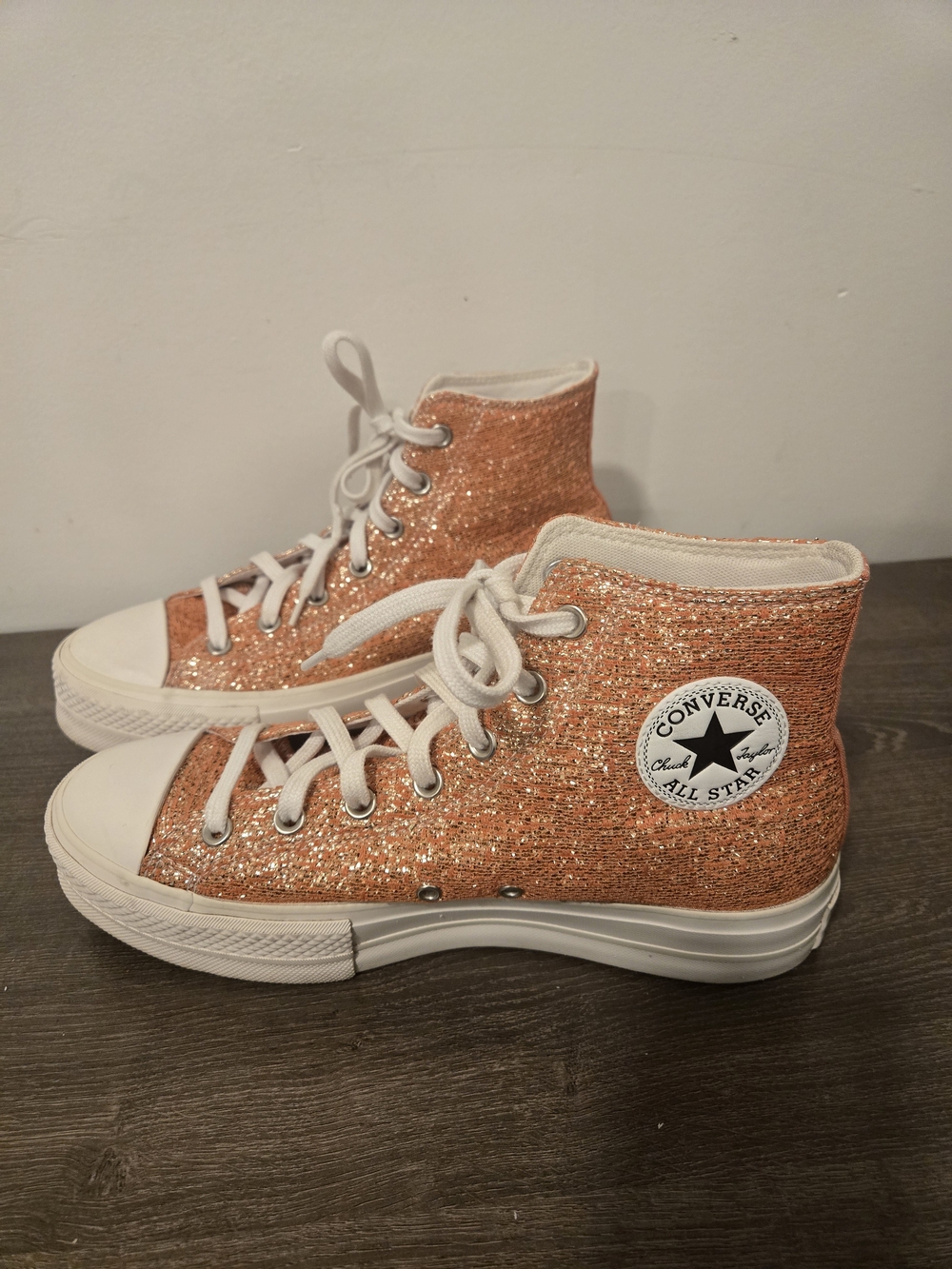 Converse Womens Chuck Taylor All Star High Top - Sparkling Orange